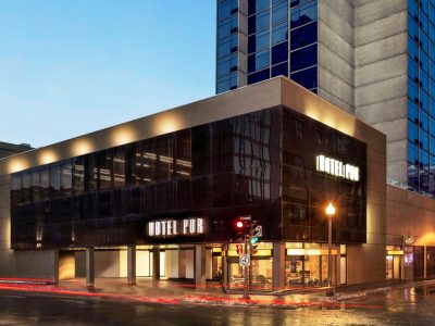 Front of Hotel Pur